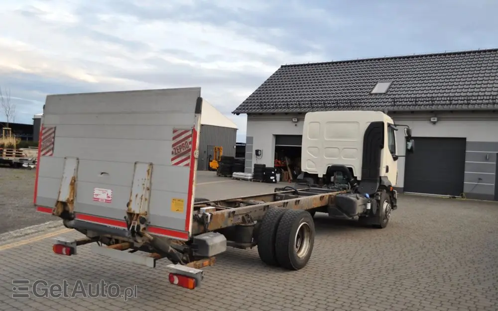 VOLVO FL12 240km Rama 6,7m. Rozstaw 4,7m 