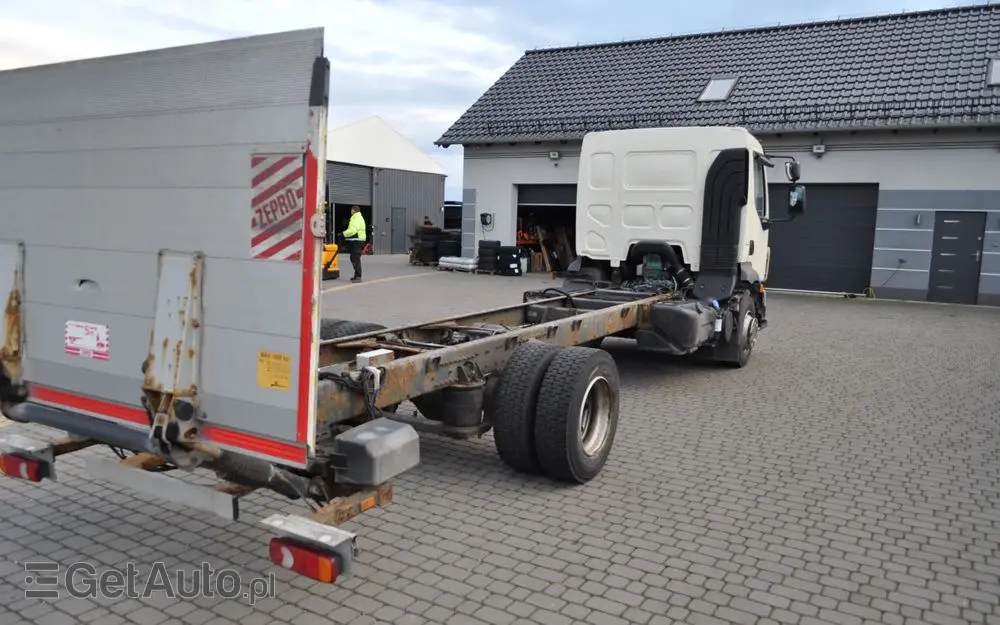VOLVO FL12 240km Rama 6,7m. Rozstaw 4,7m 