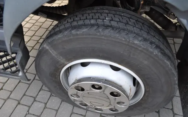 VOLVO FL12 240km Rama 6,7m. Rozstaw 4,7m 