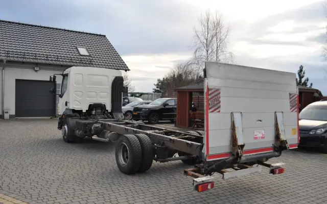 VOLVO FL12 240km Rama 6,7m. Rozstaw 4,7m 