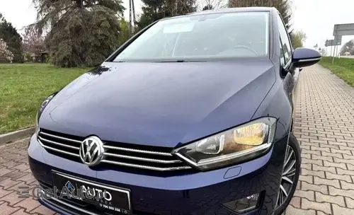 VOLKSWAGEN Golf Sportsvan 