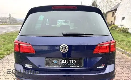 VOLKSWAGEN Golf Sportsvan 