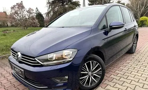 VOLKSWAGEN Golf Sportsvan 