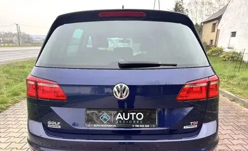 VOLKSWAGEN Golf Sportsvan 