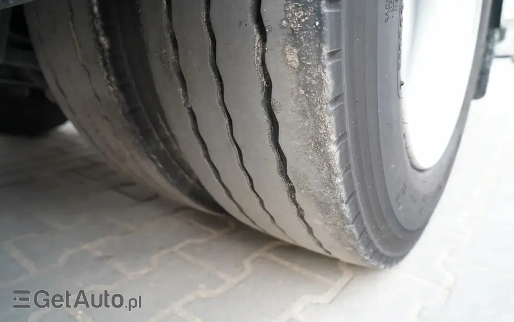 WECON PRZYCZEPA - 7,7 M / TANDEM / PRZEJAZDOWA  / SAF / 2023 ROK 