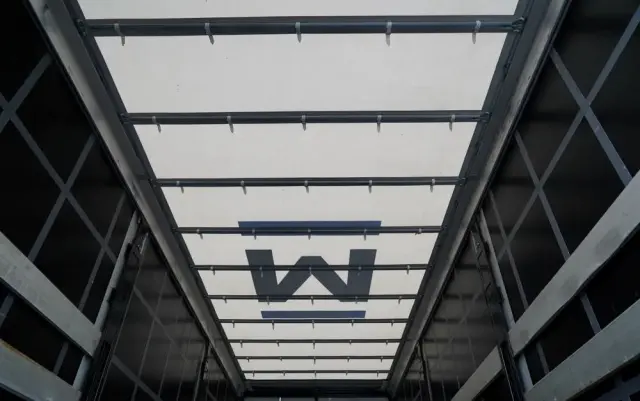 WECON PRZYCZEPA - 7,7 M / TANDEM / PRZEJAZDOWA  / SAF / 2023 ROK 