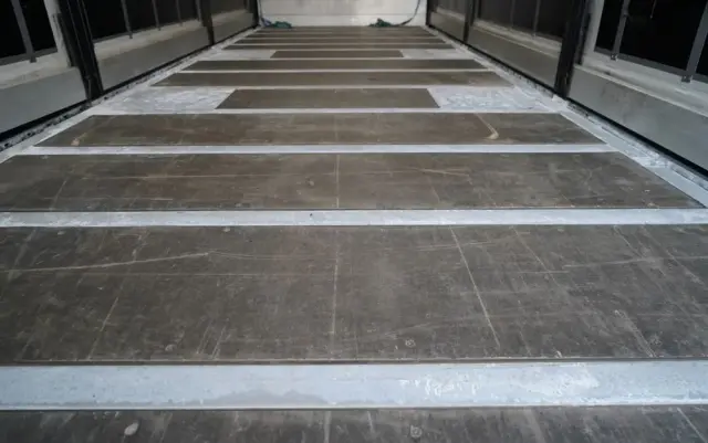 WECON PRZYCZEPA - 7,7 M / TANDEM / PRZEJAZDOWA  / SAF / 2023 ROK 