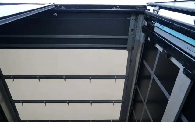 WECON PRZYCZEPA - 7,7 M / TANDEM / PRZEJAZDOWA  / SAF / 2023 ROK 