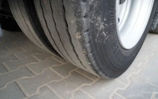 WECON PRZYCZEPA - 7,7 M / TANDEM / PRZEJAZDOWA  / SAF / 2023 ROK 