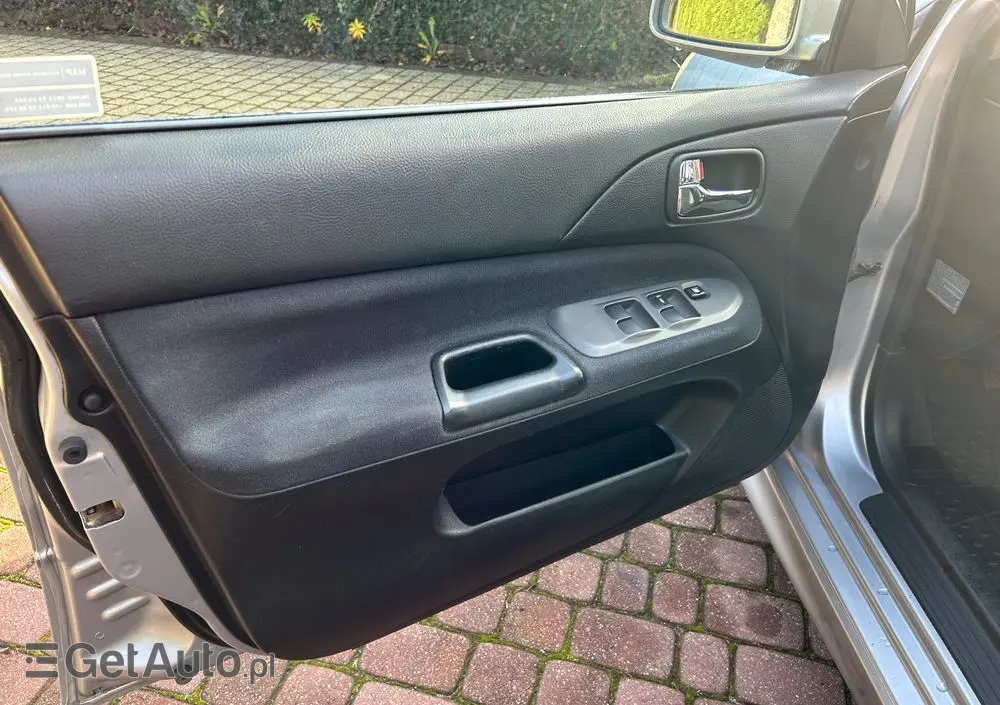 MITSUBISHI Lancer 1.6 Sport