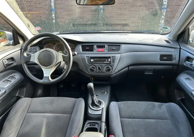 MITSUBISHI Lancer 1.6 Sport