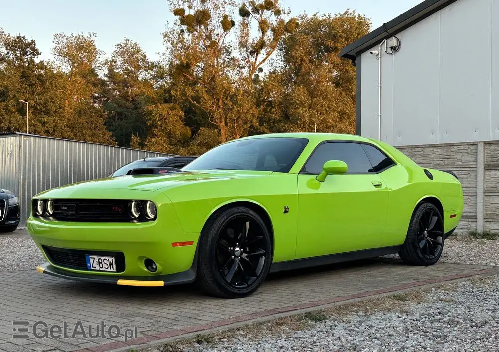 DODGE Challenger Automatik 392 Hemi Scat Pack Shaker
