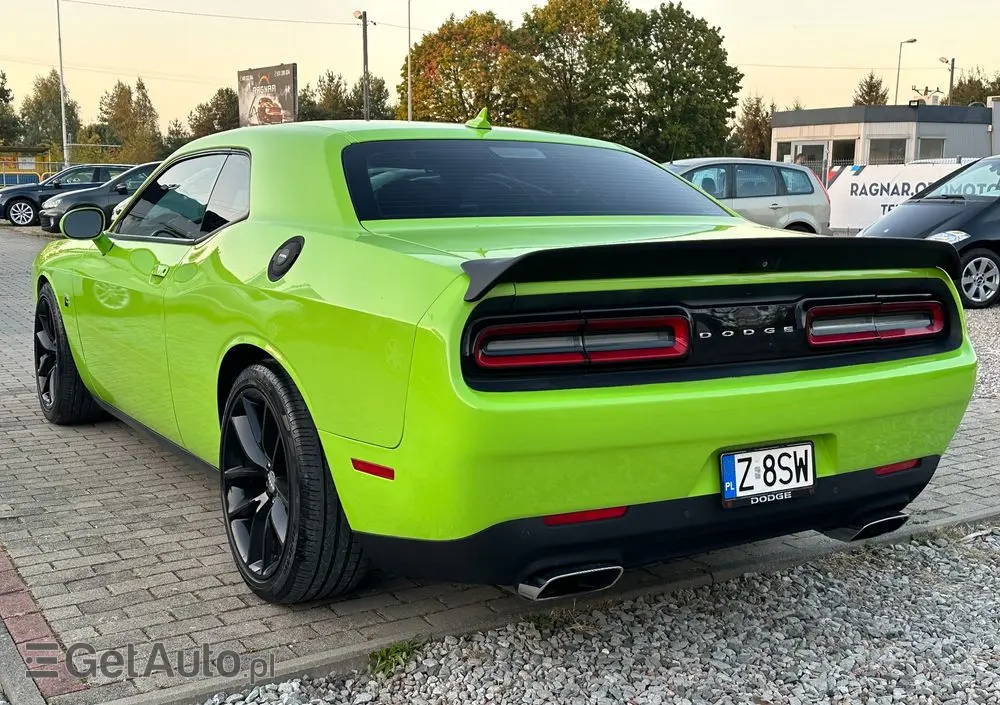 DODGE Challenger Automatik 392 Hemi Scat Pack Shaker