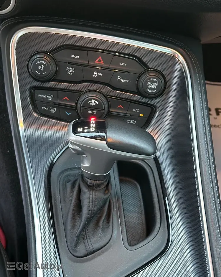 DODGE Challenger Automatik 392 Hemi Scat Pack Shaker
