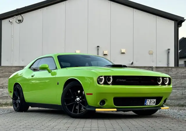 DODGE Challenger Automatik 392 Hemi Scat Pack Shaker