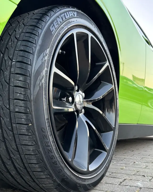 DODGE Challenger Automatik 392 Hemi Scat Pack Shaker