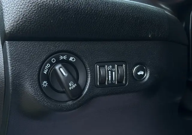 DODGE Challenger Automatik 392 Hemi Scat Pack Shaker