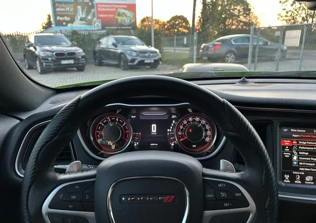 DODGE Challenger Automatik 392 Hemi Scat Pack Shaker
