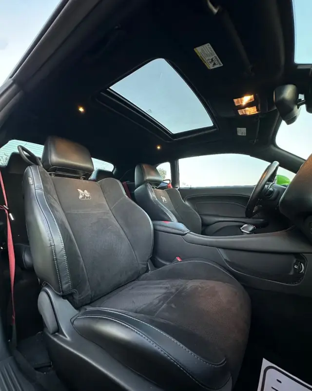 DODGE Challenger Automatik 392 Hemi Scat Pack Shaker