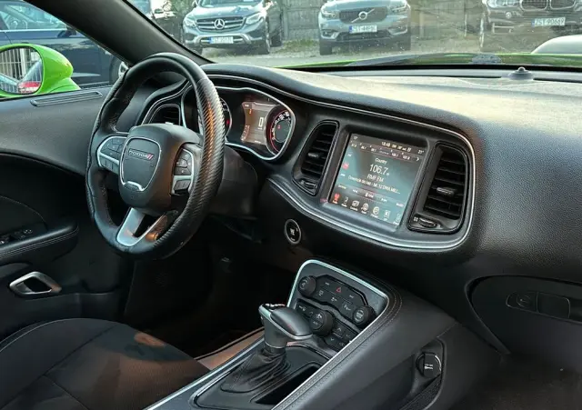 DODGE Challenger Automatik 392 Hemi Scat Pack Shaker