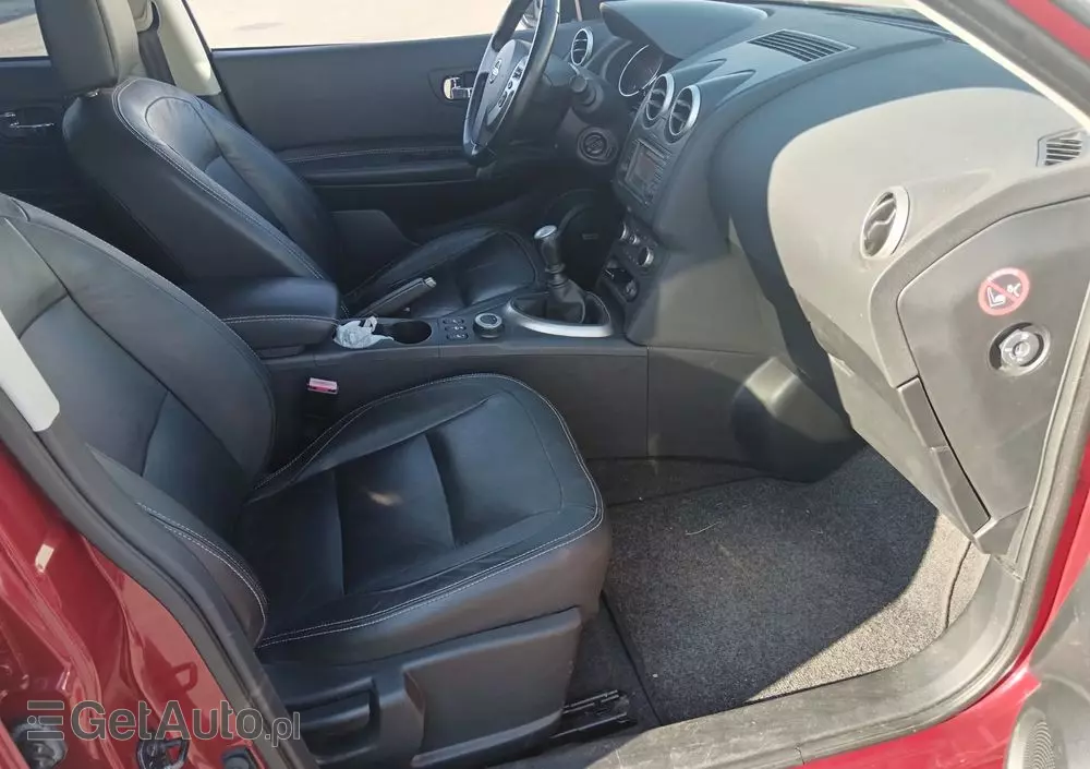 NISSAN Qashqai 1.6 dCi 4 x 4 DPF tekna
