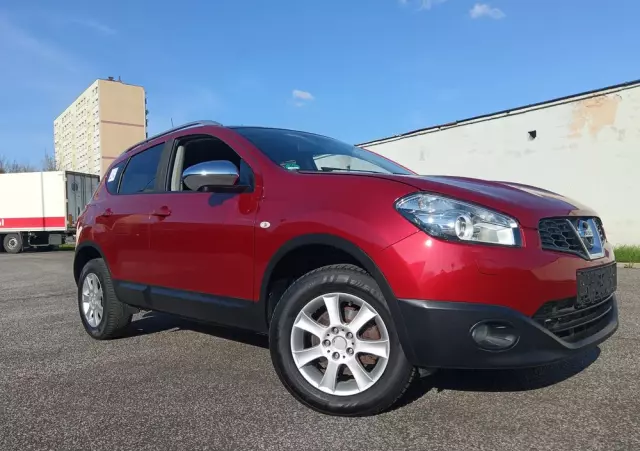 NISSAN Qashqai 1.6 dCi 4 x 4 DPF tekna