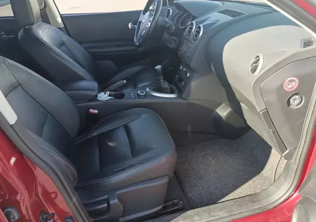 NISSAN Qashqai 1.6 dCi 4 x 4 DPF tekna