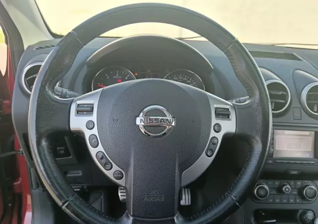 NISSAN Qashqai 1.6 dCi 4 x 4 DPF tekna