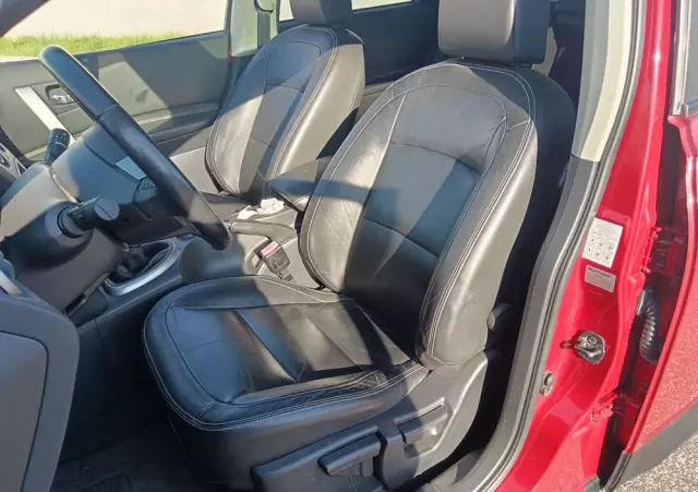 NISSAN Qashqai 1.6 dCi 4 x 4 DPF tekna