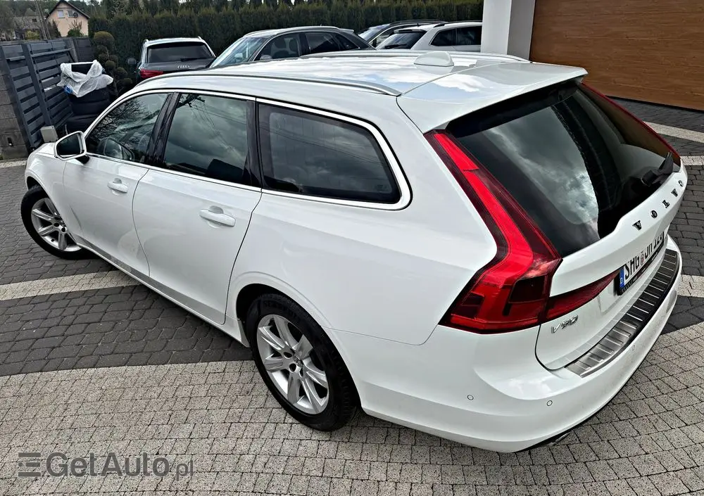 VOLVO V90 D4 Geartronic Momentum
