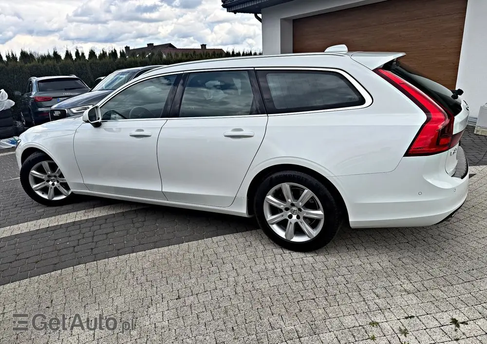 VOLVO V90 D4 Geartronic Momentum