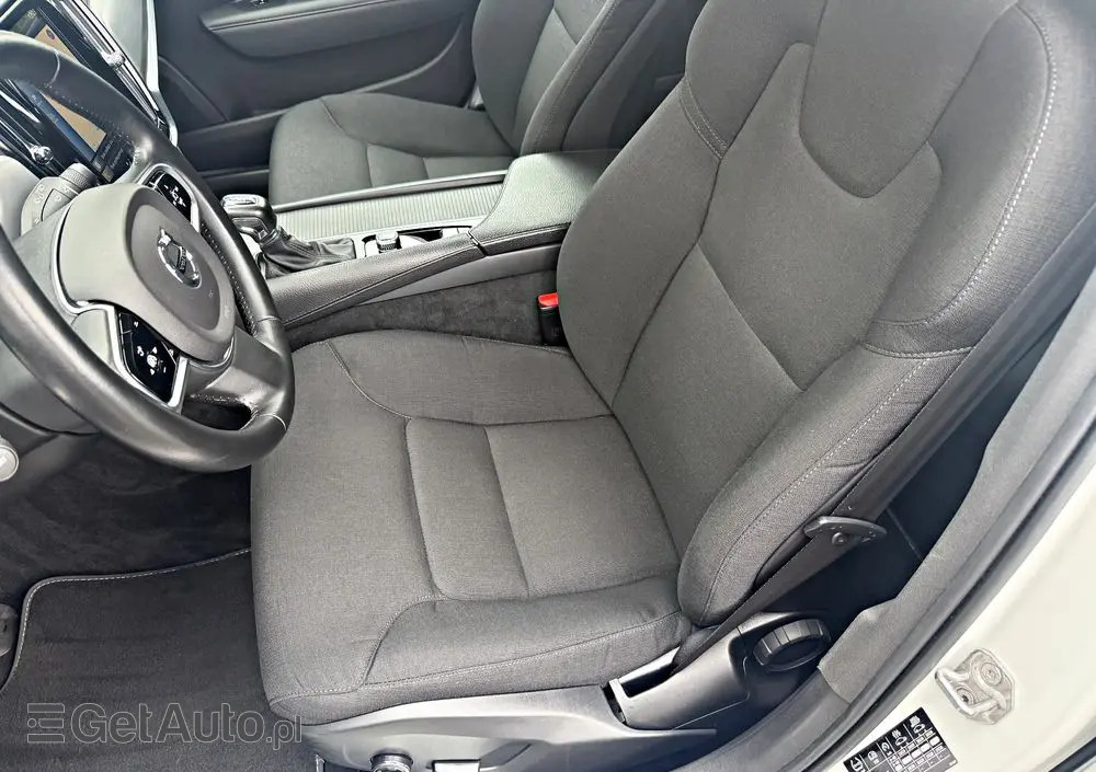 VOLVO V90 D4 Geartronic Momentum