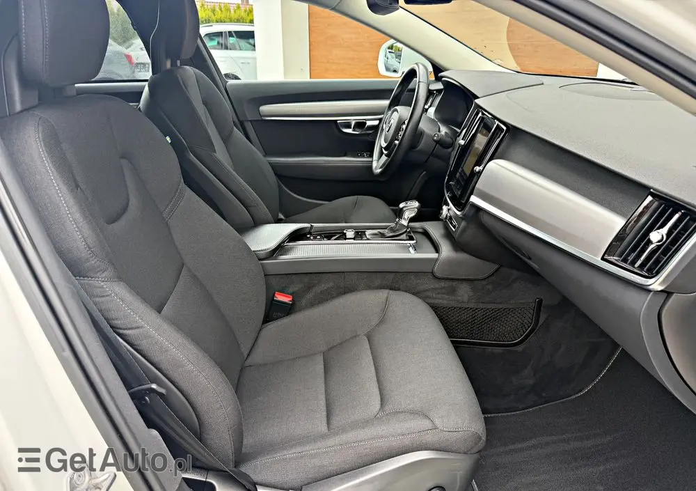 VOLVO V90 D4 Geartronic Momentum