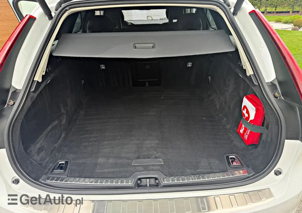 VOLVO V90 D4 Geartronic Momentum