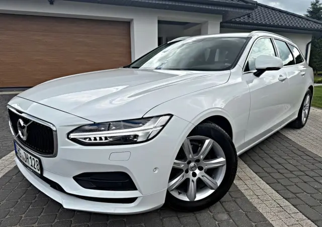 VOLVO V90 D4 Geartronic Momentum