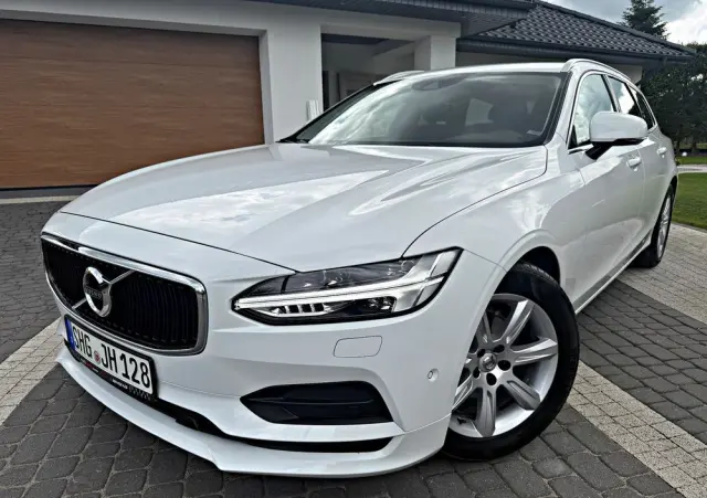 VOLVO V90 D4 Geartronic Momentum