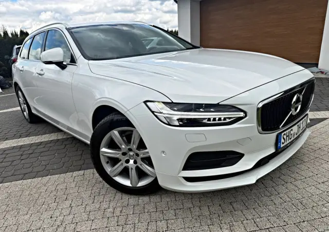 VOLVO V90 D4 Geartronic Momentum