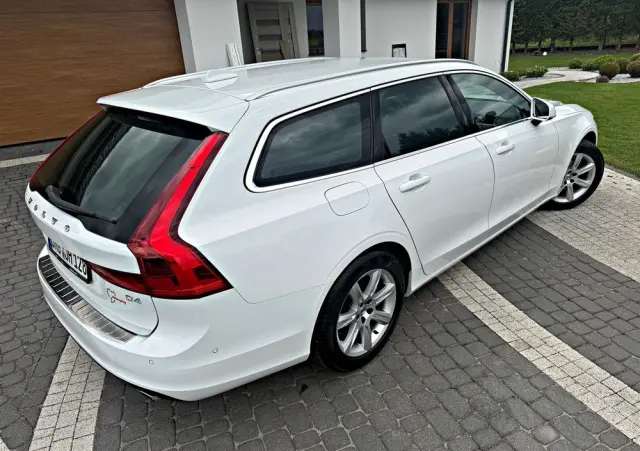 VOLVO V90 D4 Geartronic Momentum