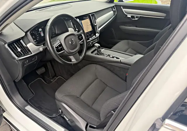 VOLVO V90 D4 Geartronic Momentum