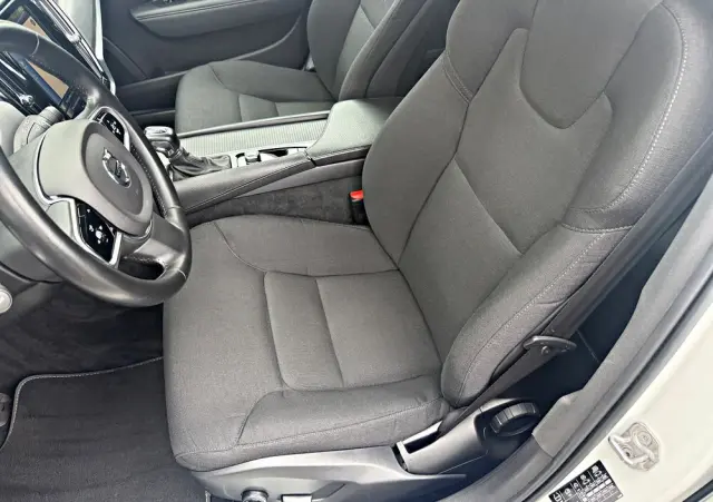 VOLVO V90 D4 Geartronic Momentum