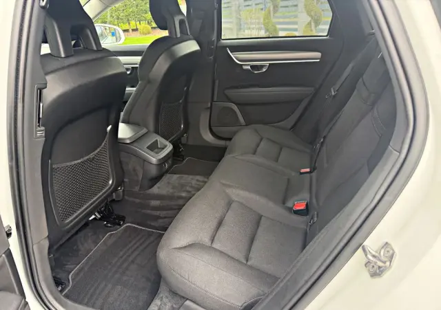 VOLVO V90 D4 Geartronic Momentum
