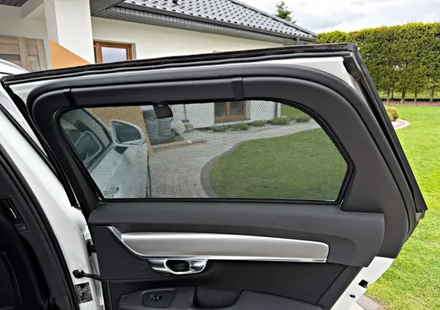 VOLVO V90 D4 Geartronic Momentum