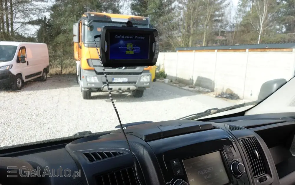 PEUGEOT Boxer Doka 7 Osobowa 2.2 Bluehdi 165 KM Klima Webasto 