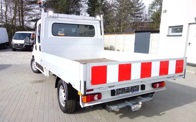 PEUGEOT Boxer Doka 7 Osobowa 2.2 Bluehdi 165 KM Klima Webasto 