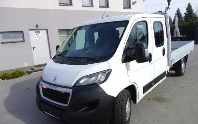 PEUGEOT Boxer Doka 7 Osobowa 2.2 Bluehdi 165 KM Klima Webasto 
