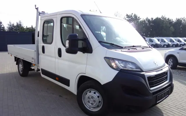 PEUGEOT Boxer Doka 7 Osobowa 2.2 Bluehdi 165 KM Klima Webasto 