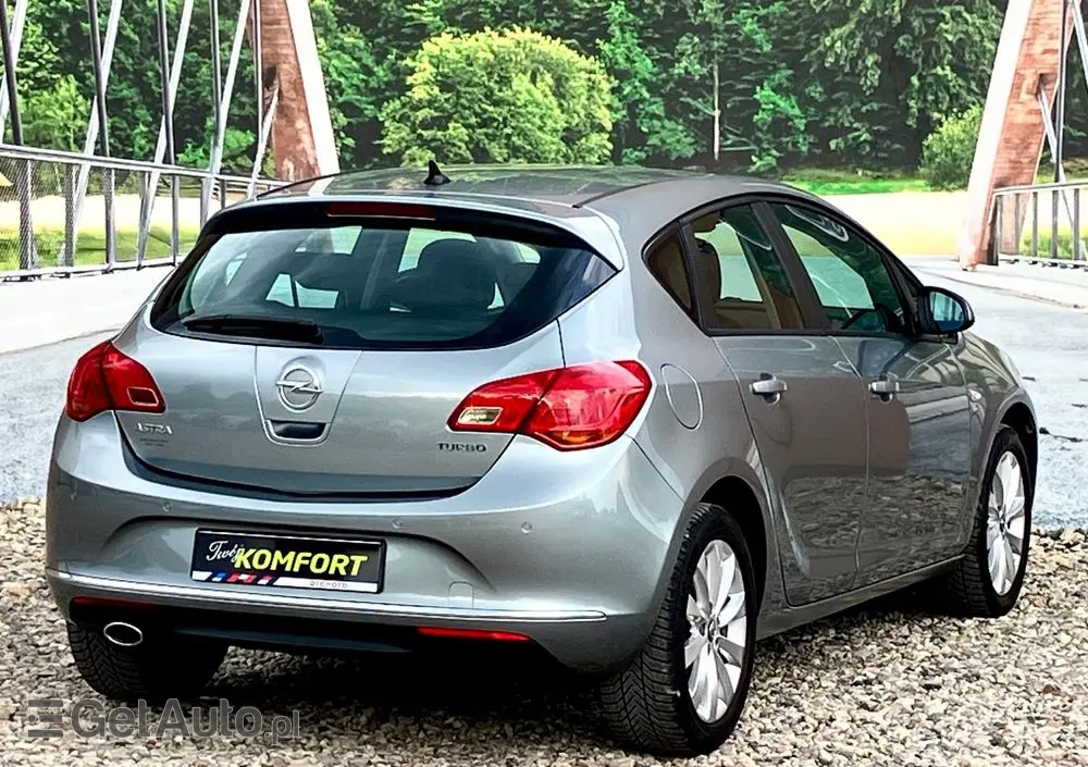 OPEL Astra 1.6 Turbo 150 Jahre
