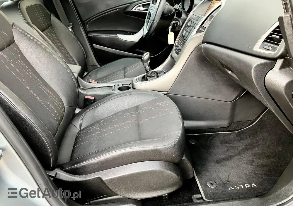 OPEL Astra 1.6 Turbo 150 Jahre