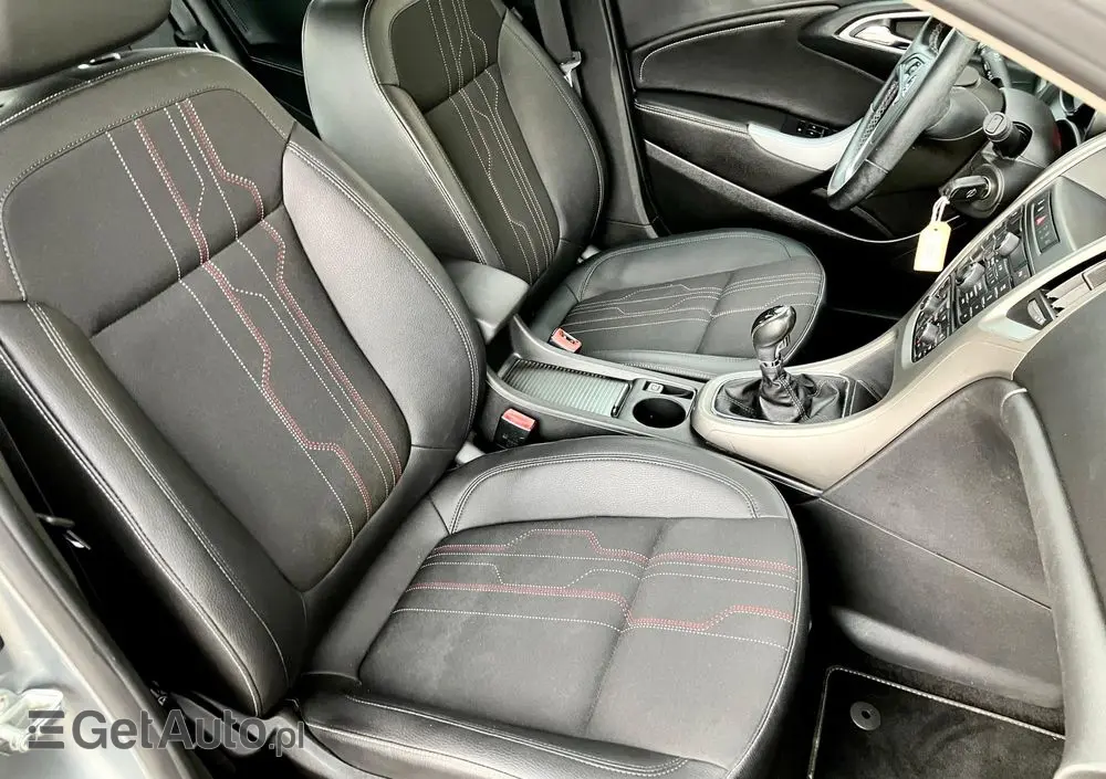 OPEL Astra 1.6 Turbo 150 Jahre