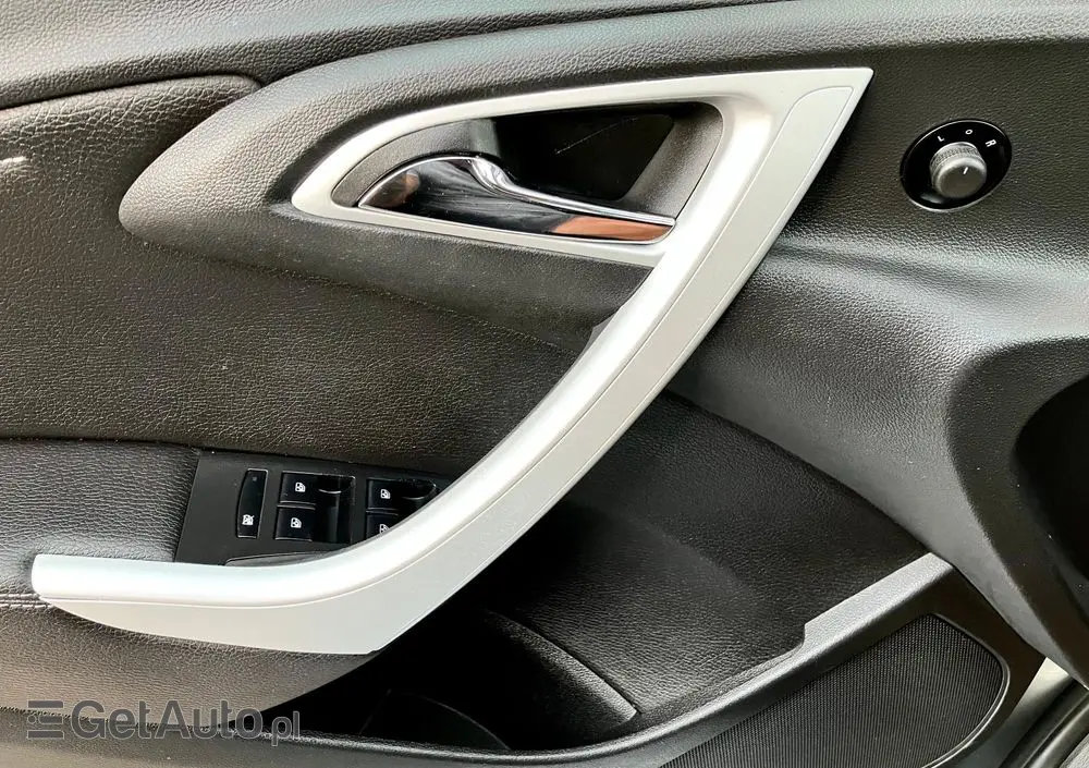 OPEL Astra 1.6 Turbo 150 Jahre